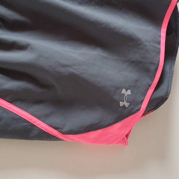 Under Armour set: tshirt and shorts neon coral - Picture 6 of 7